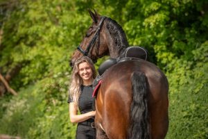 Julia Bouthoorn Netherlands horse rider